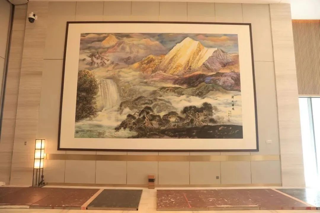 三亚海棠湾茅台度假村里的六幅国画、书法作品有来头