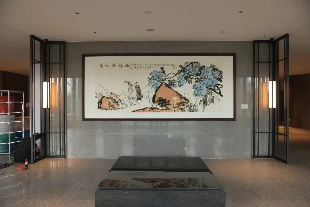 三亚海棠湾茅台度假村里的六幅国画、书法作品有来头